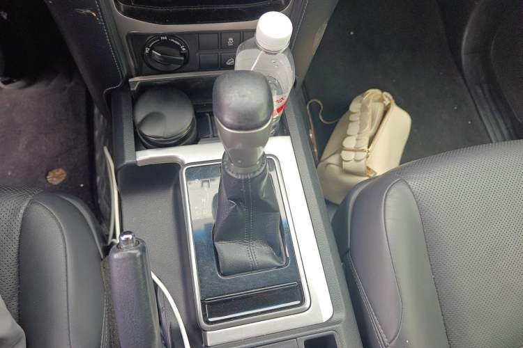 Used Toyota Prado 2018 3.5L Automatic TX-L with Rear-Mounted Spare Tire Gear Lever
