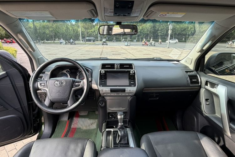 Used Toyota Prado 2018 3.5L Automatic TX-L NAVI Interior 1