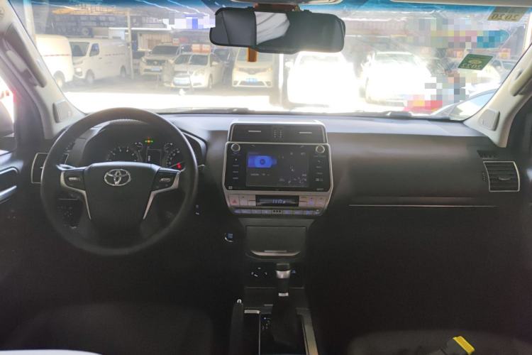 Used Toyota Prado 2018 3.5L Automatic TX-L NAVI Interior 2
