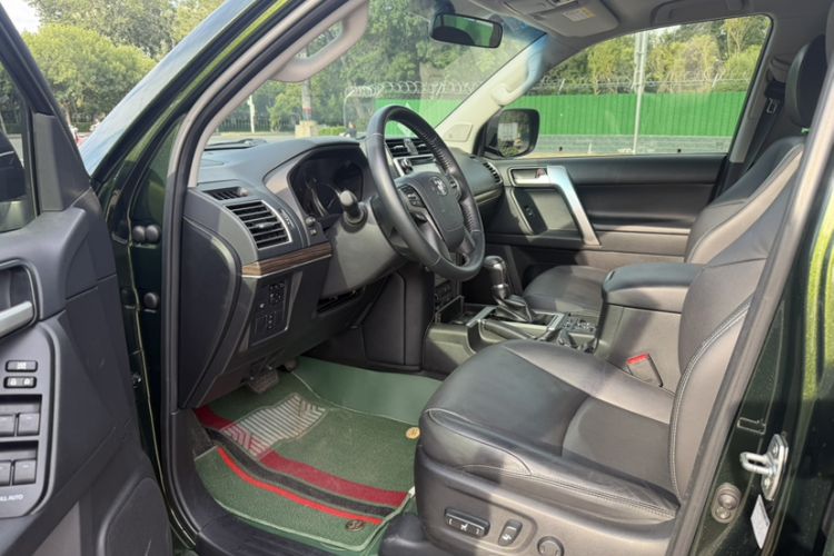 Used Toyota Prado 2018 3.5L Automatic TX-L NAVI Interior 2