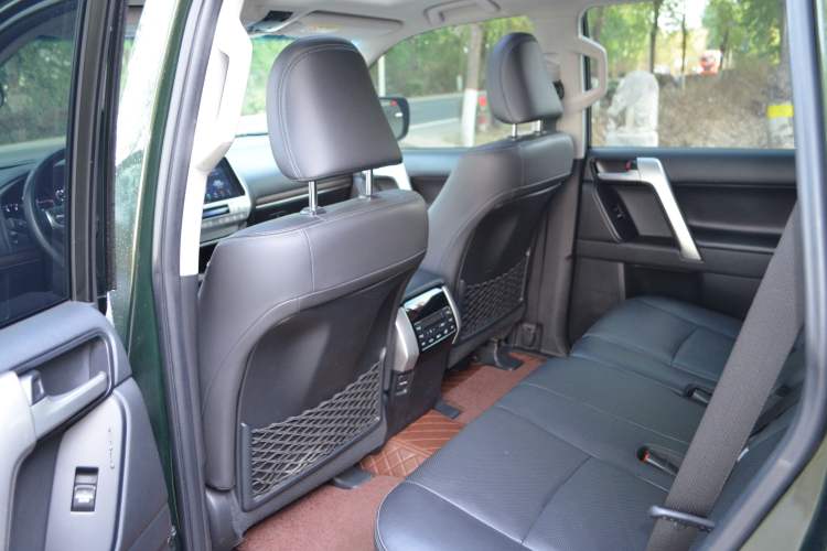 Used Toyota Prado 2018 3.5L Automatic TX-L with Rear-Mounted Spare Tire Interior 3