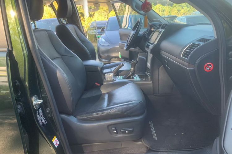 Used Toyota Prado 2018 3.5L Automatic TX-L NAVI Interior 7