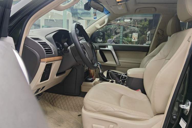 Used Toyota Prado 2018 3.5L Automatic TX-L with Rear-Mounted Spare Tire Left Front Seat
