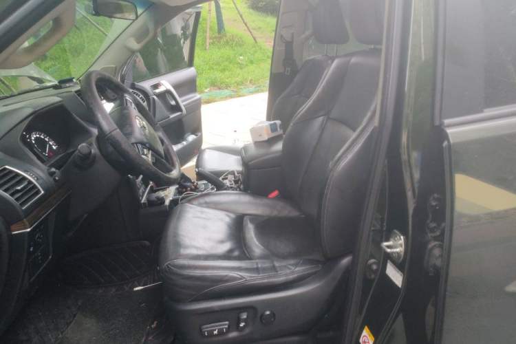 Used Toyota Prado 2018 3.5L Automatic TX-L NAVI with Rear-Mounted Spare Tire Left Front Seat