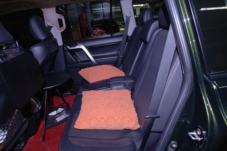 Used Toyota Prado 2018 3.5L Automatic TX-L with Rear-Mounted Spare Tire Left Rear Seat