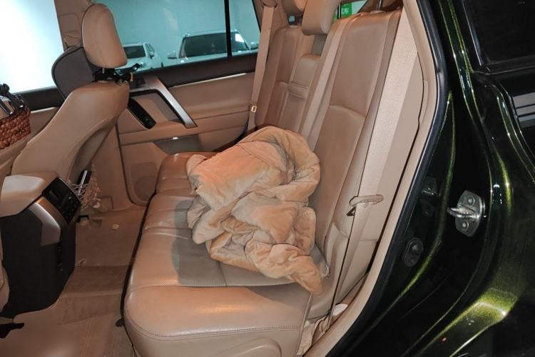 Used Toyota Prado 2018 3.5L Automatic TX-L NAVI with Rear-Mounted Spare Tire Left Rear Seat