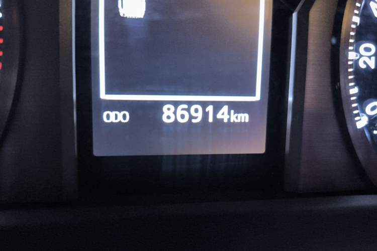 Used Toyota Prado 2018 3.5L Automatic TX-L Odometer Close Up