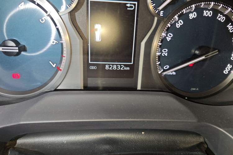 Used Toyota Prado 2018 3.5L Automatic TX-L Odometer Close Up