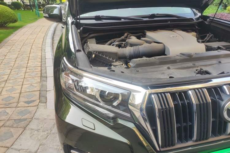 Used Toyota Prado 2018 3.5L Automatic TX-L NAVI Right Front Headlight