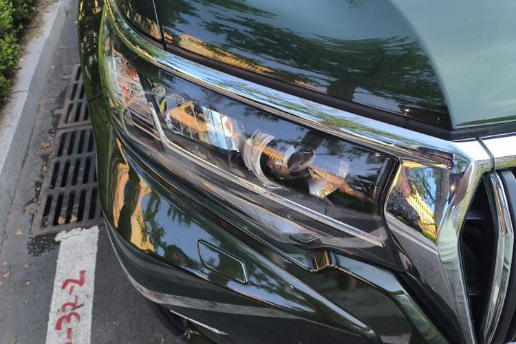Used Toyota Prado 2018 3.5L Automatic TX-L Right Front Headlight