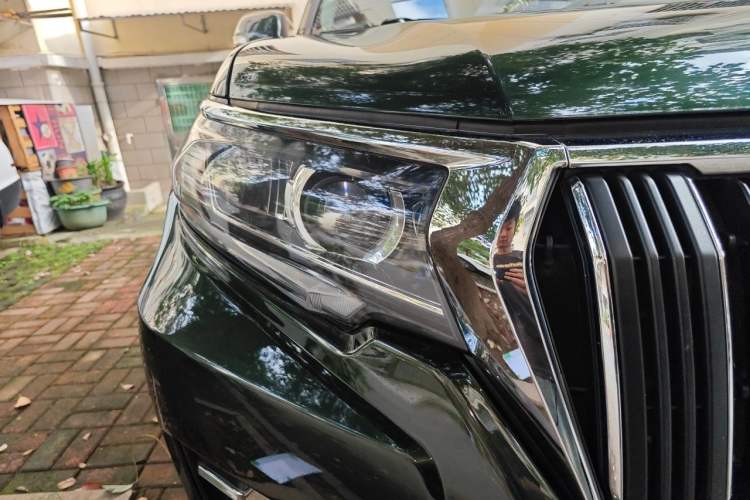 Used Toyota Prado 2018 3.5L Automatic SX Right Front Headlight