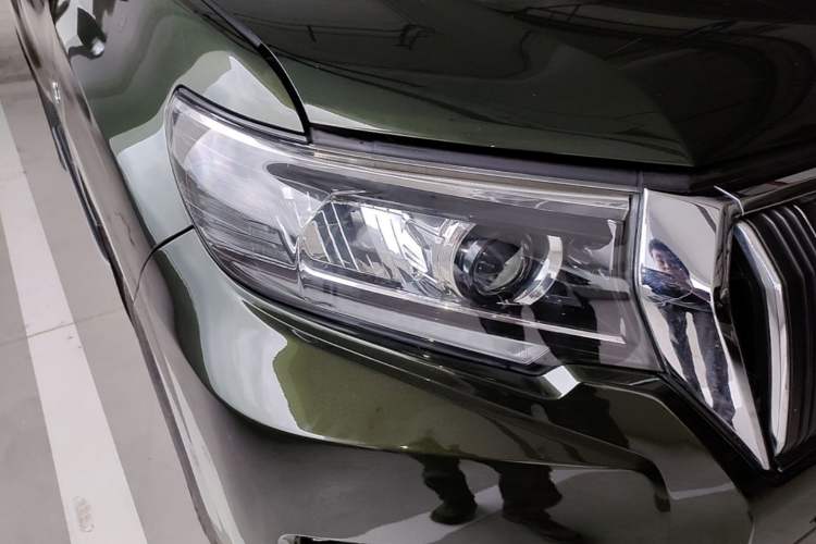 Used Toyota Prado 2018 3.5L Automatic TX Right Front Headlight
