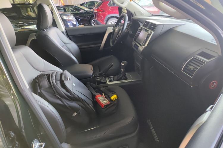 Used Toyota Prado 2018 3.5L Automatic TX-L NAVI Right Front Seat