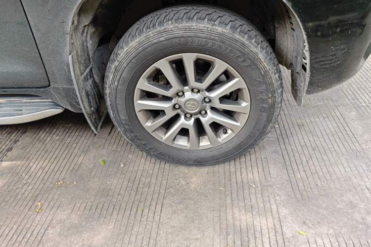 Used Toyota Prado 2018 3.5L Automatic TX-L NAVI with Rear-Mounted Spare Tire Right Front Wheel Hub