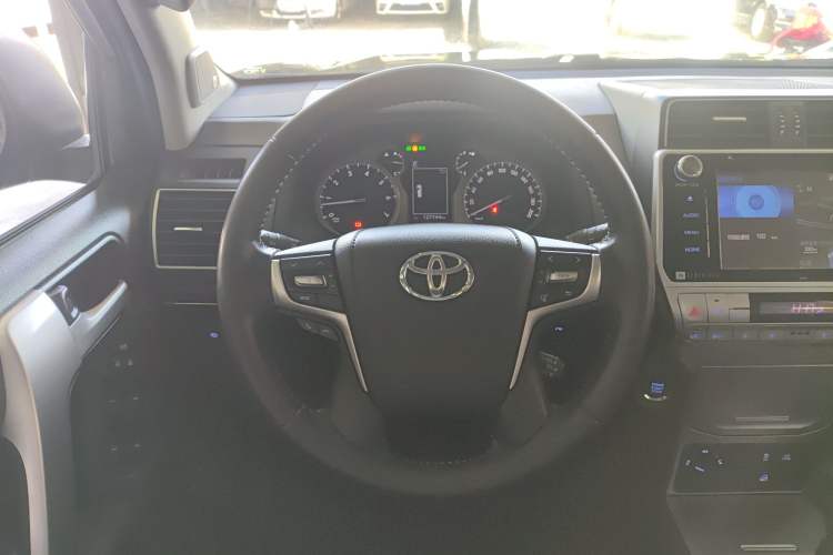 Used Toyota Prado 2018 3.5L Automatic TX-L NAVI Steering Wheel