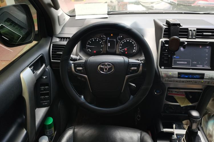 Used Toyota Prado 2018 3.5L Automatic TX-L NAVI with Rear-Mounted Spare Tire Steering Wheel