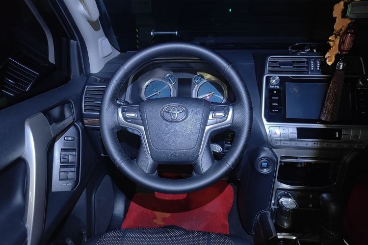 Used Toyota Prado 2018 3.5L Automatic TX-L with Rear-Mounted Spare Tire Steering Wheel