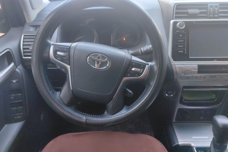 Used Toyota Prado 2018 3.5L Automatic TX-L Steering Wheel