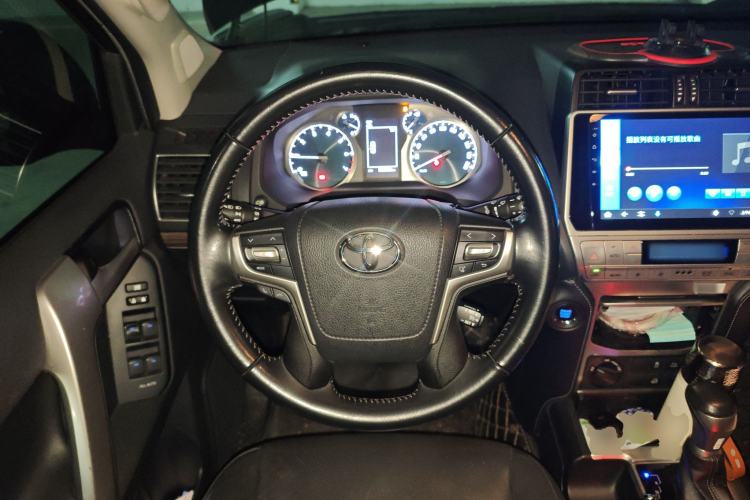 Used Toyota Prado 2018 3.5L Automatic TX-L Steering Wheel