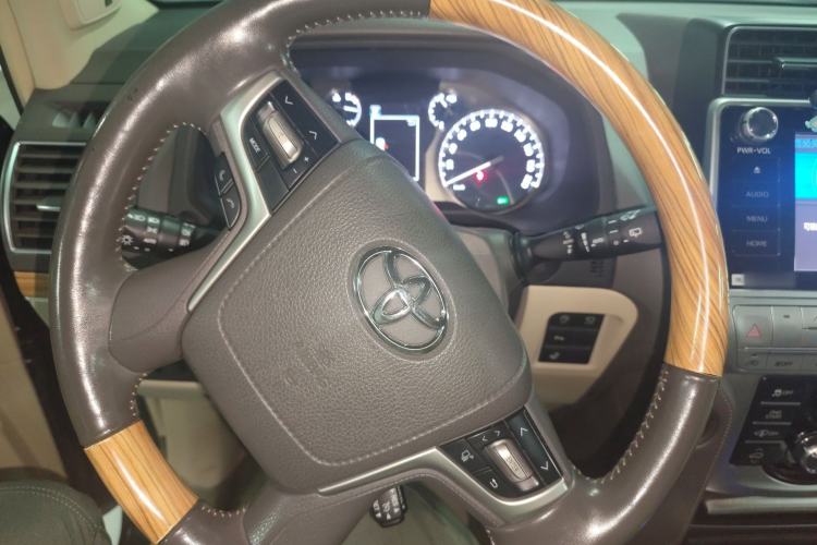 Used Toyota Prado 2018 3.5L Automatic VX NAVI with Rear-Mounted Spare Tire Steering Wheel