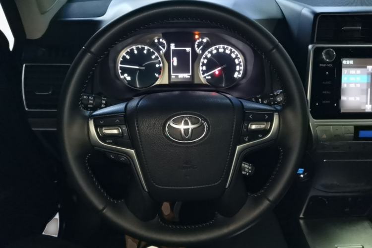 Used Toyota Prado 2018 3.5L Automatic TX-L Steering Wheel