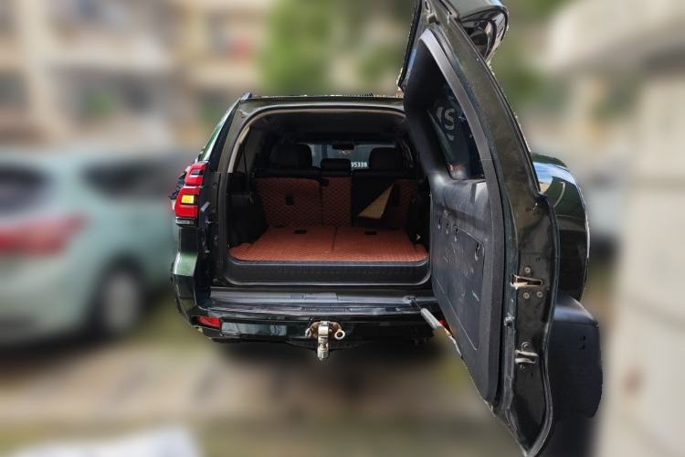 Used Toyota Prado 2018 3.5L Automatic SX Trunk