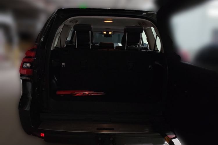 Used Toyota Prado 2018 3.5L Automatic TX Trunk