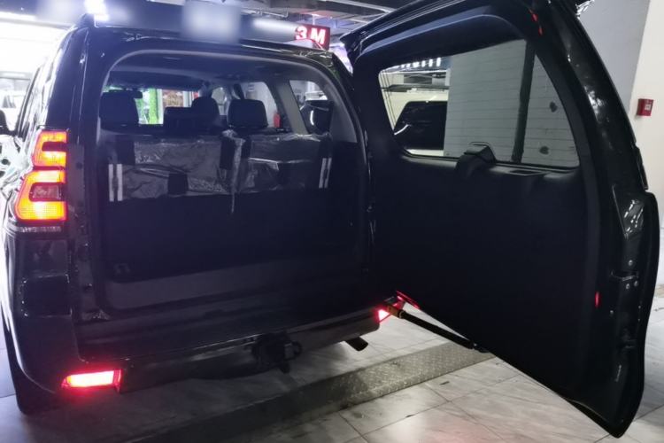 Used Toyota Prado 2018 3.5L Automatic TX-L Trunk