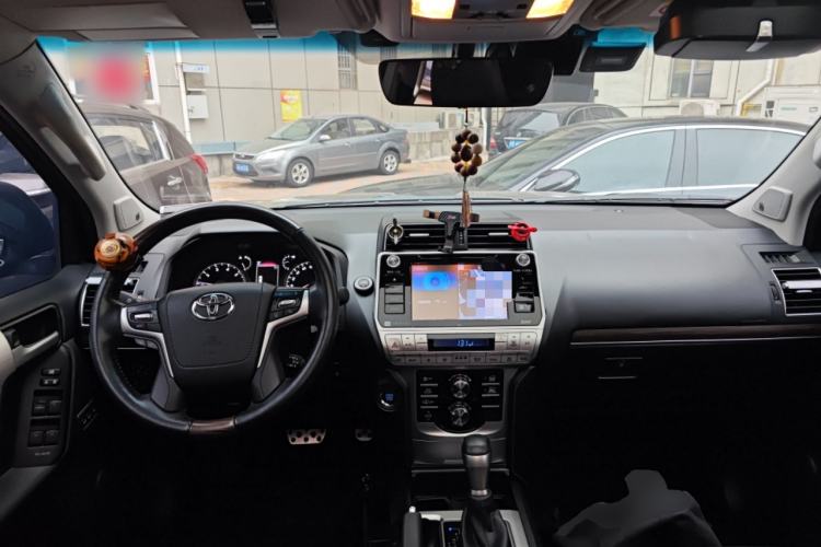 Used Toyota Prado 2018 3.5L Automatic VX NAVI with Rear-Mounted Spare Tire Center Console