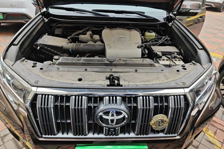 Used Toyota Prado 2018 3.5L Automatic VX NAVI with Rear-Mounted Spare Tire Engine Bay