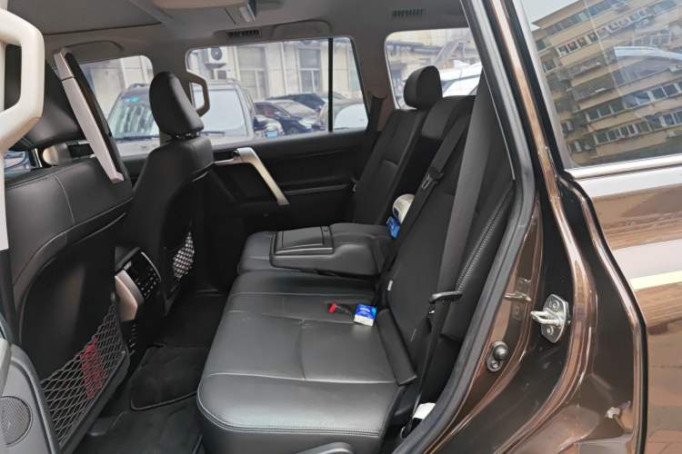 Used Toyota Prado 2018 3.5L Automatic VX NAVI with Rear-Mounted Spare Tire Left Rear Seat