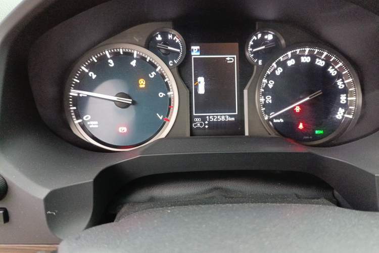 Used Toyota Prado 2018 3.5L Automatic VX NAVI Odometer Close Up
