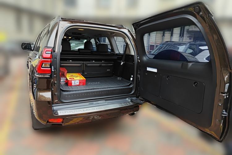 Used Toyota Prado 2018 3.5L Automatic VX NAVI with Rear-Mounted Spare Tire Trunk