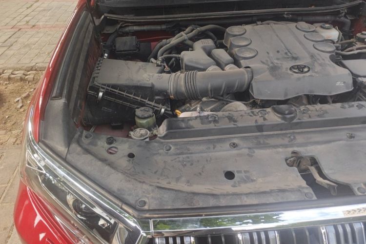 Used Toyota Prado  Engine Bay Right