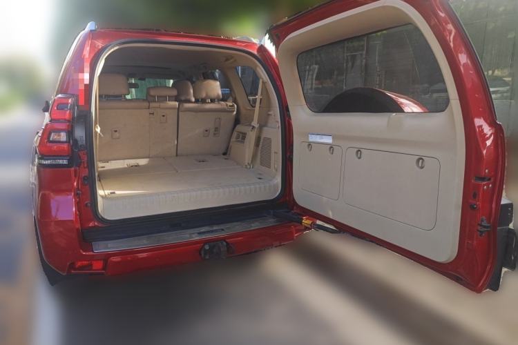 Used Toyota Prado  Trunk