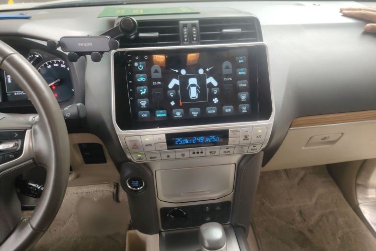 Used Toyota Prado 2018 3.5L Automatic TX-L Audio And AC Panel