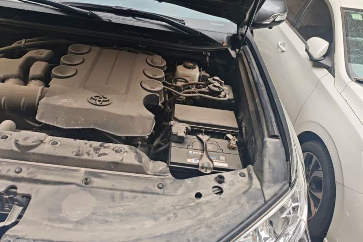 Used Toyota Prado  Engine Bay Left
