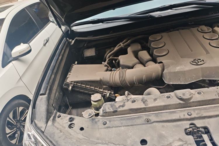 Used Toyota Prado  Engine Bay Right