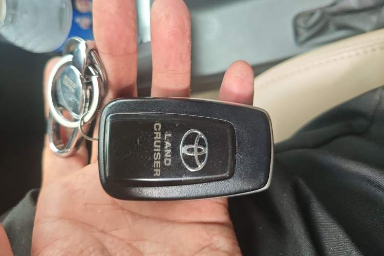 Used Toyota Prado  Vehicle Key