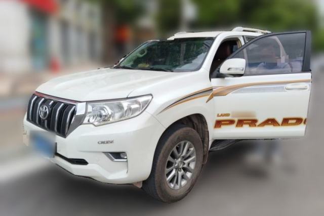 Toyota Prado February 2018, Prado, 4.0L displacement, 170 hp, automatic transmission, 7 seats. usata