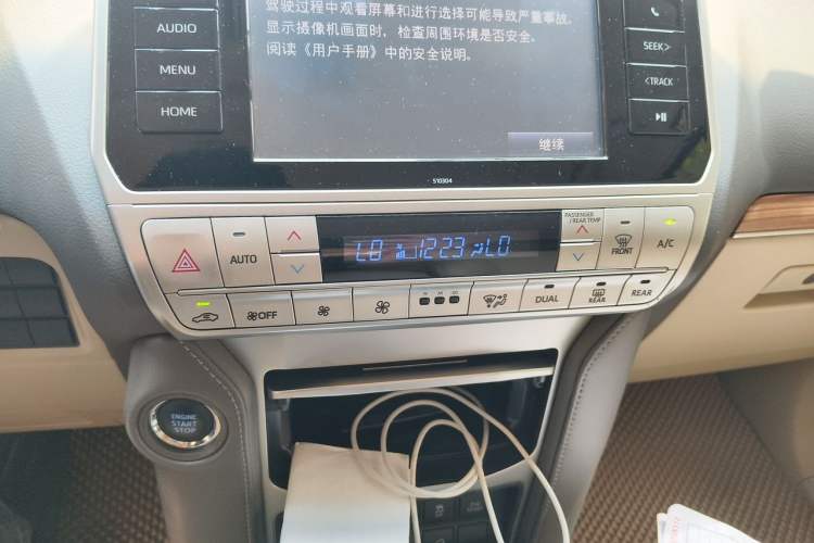 Used Toyota Prado 2018 3.5L Automatic TX Audio And AC Panel