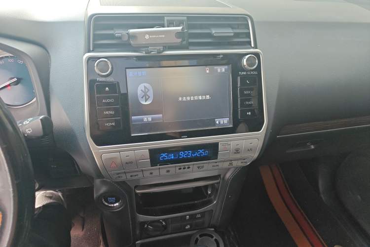 Used Toyota Prado 2018 3.5L Automatic TX-L with Rear-Mounted Spare Tire Audio And AC Panel