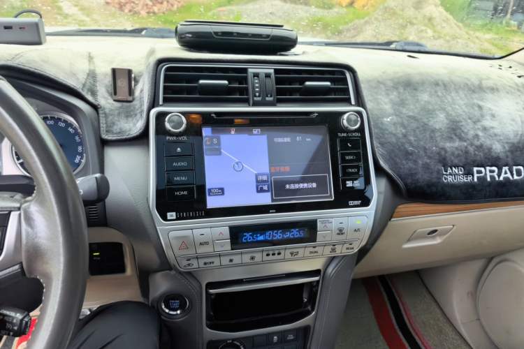 Used Toyota Prado 2018 3.5L Automatic TX-L NAVI with Rear-Mounted Spare Tire Audio And AC Panel