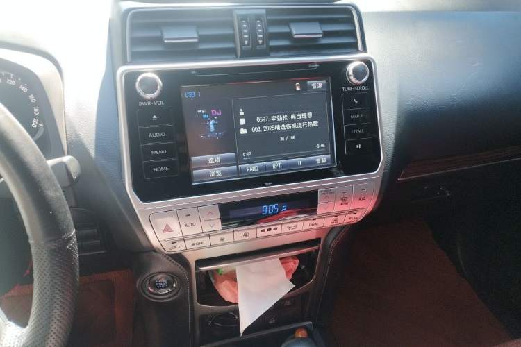 Used Toyota Prado 2018 3.5L Automatic TX-L Audio And AC Panel