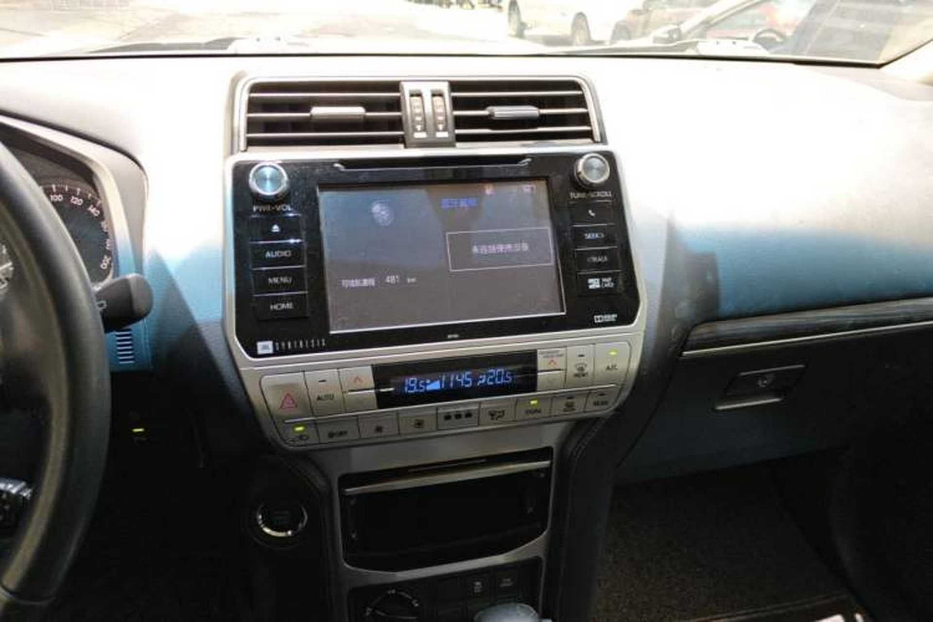 Used Toyota Prado 2018 3.5L Automatic TX-L NAVI Audio And AC Panel