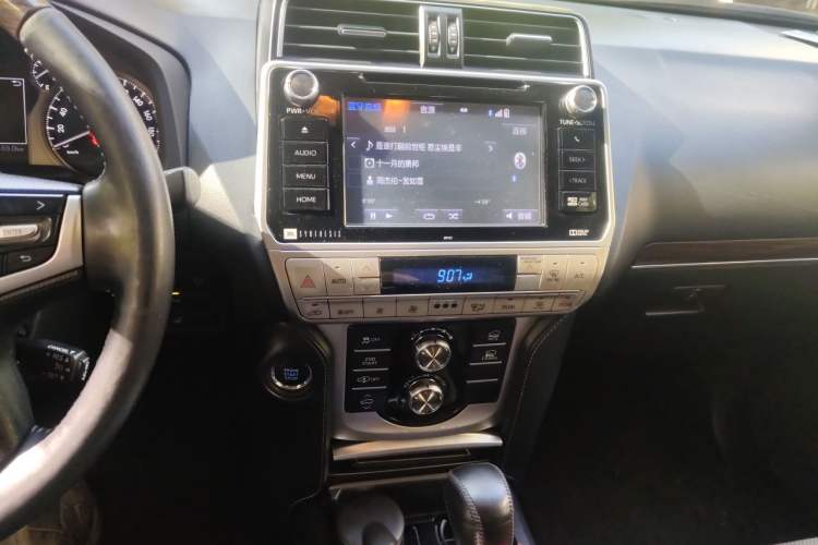 Used Toyota Prado 2018 3.5L Automatic VX NAVI with Rear-Mounted Spare Tire Audio And AC Panel