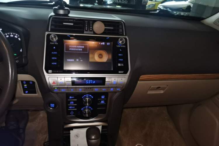 Used Toyota Prado 2018 3.5L Automatic VX NAVI with Rear-Mounted Spare Tire Audio And AC Panel