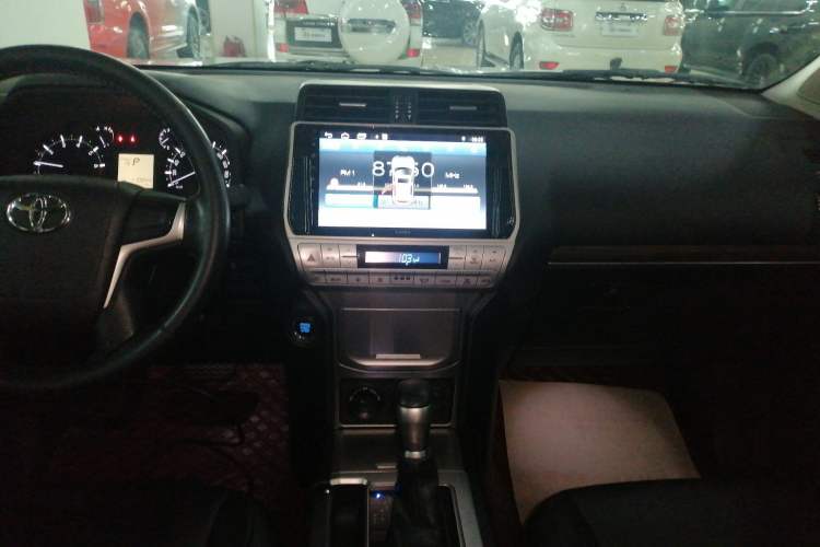 Used Toyota Prado 2018 3.5L Automatic TX Audio And AC Panel