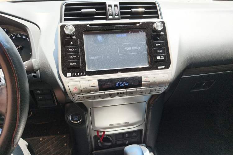 Used Toyota Prado 2018 3.5L Automatic TX-L NAVI Audio And AC Panel