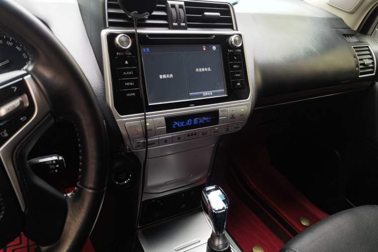Used Toyota Prado 2018 3.5L Automatic TX-L with Rear-Mounted Spare Tire Audio And AC Panel